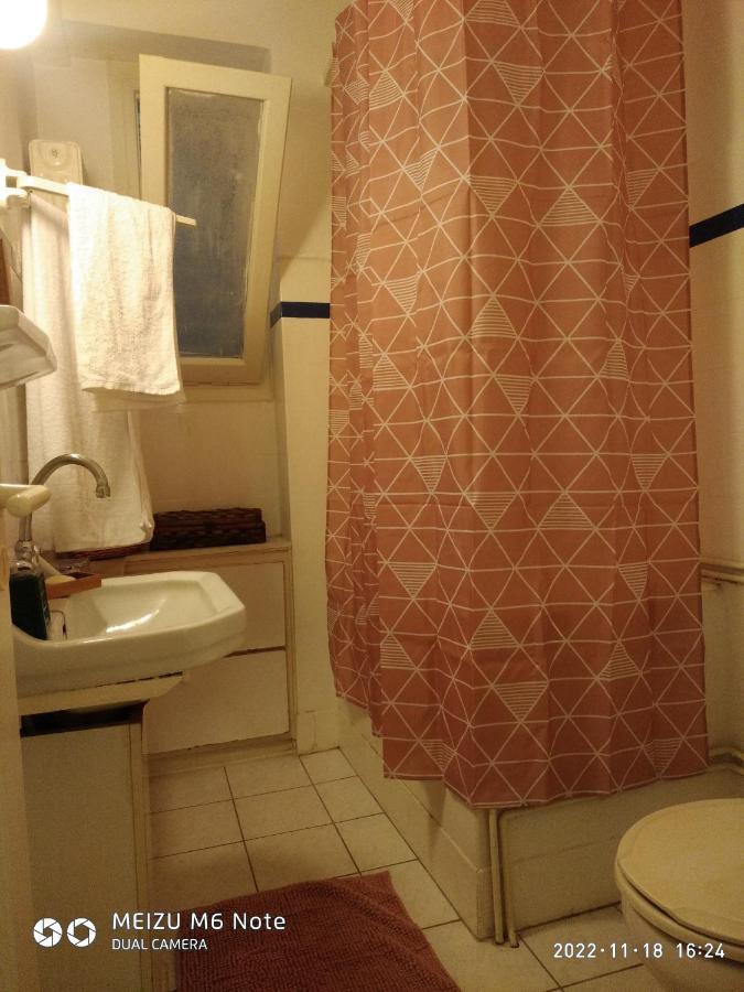Central Studio Apartment Next To Plaka Atene Esterno foto